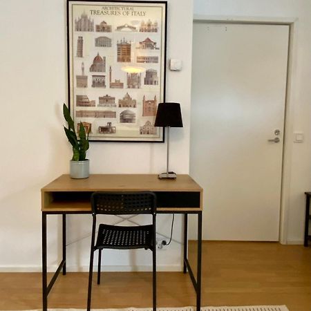 Tranquil Studio Near Nature, Free Parking& Wifi Helsinki Buitenkant foto